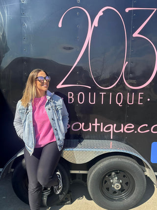 Exterior view of boutique trailer 